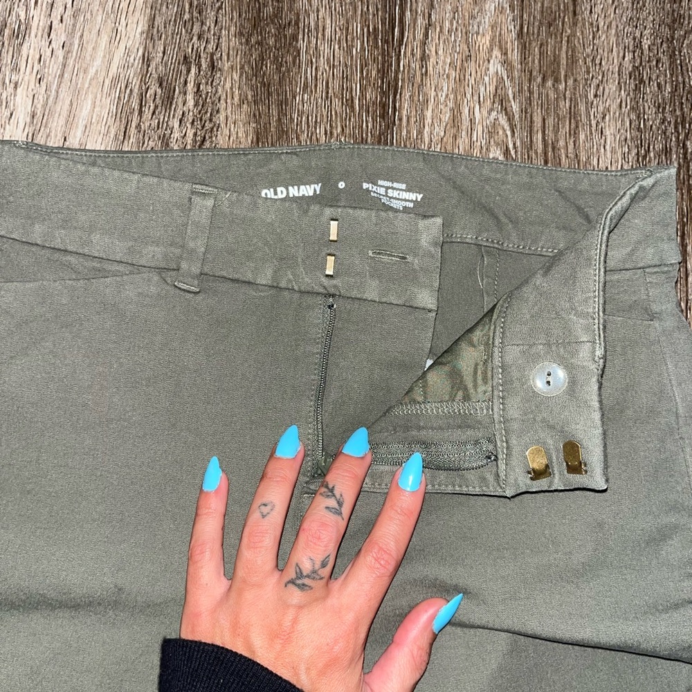 Old Navy Sage Green Slim Pants